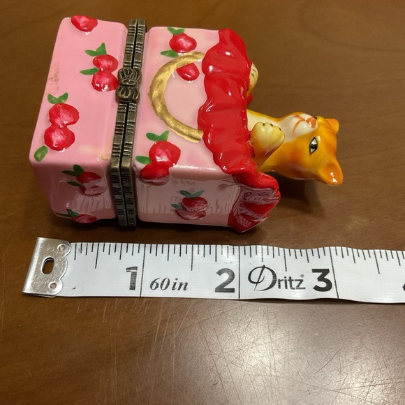 Porcelain Cat Trinket, Pill, Jewelry Box. Still Has Original Tag. - Picture 7 of 10